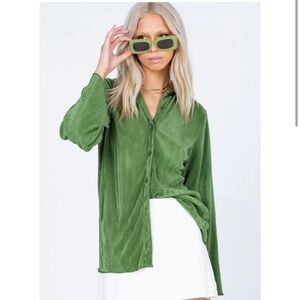 Princess Polly Pleated Long Sleeve Button Blouse